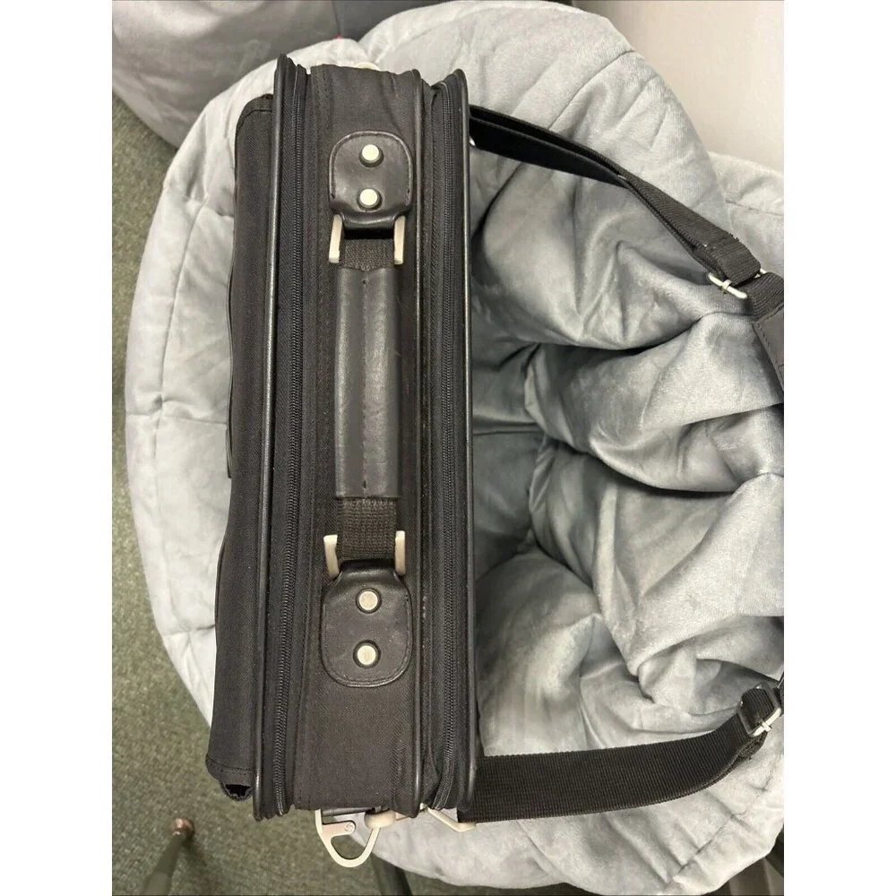 Samsonite Laptop Brief with many features-see description (MSRP:$230+)